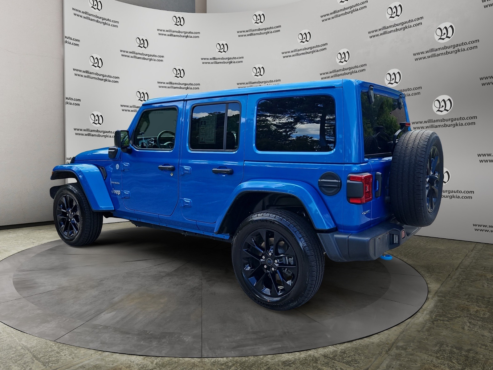2024 Jeep Wrangler Sahara 4xe photo 2