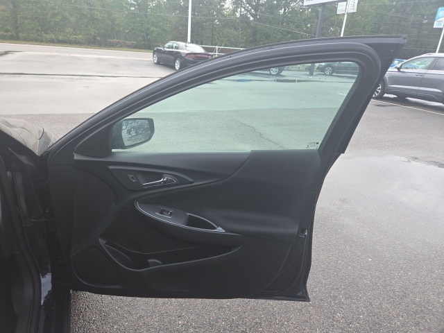 2023 Chevrolet Malibu 1LT photo 23