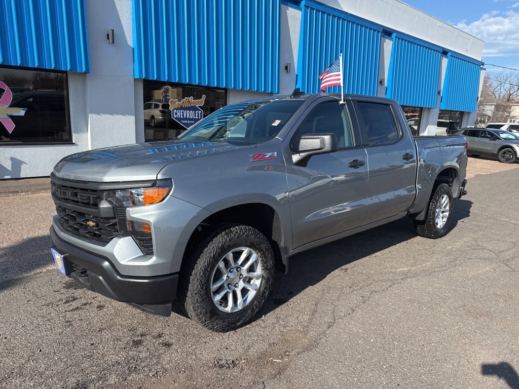 2025 Chevrolet Silverado 1500 photo 2