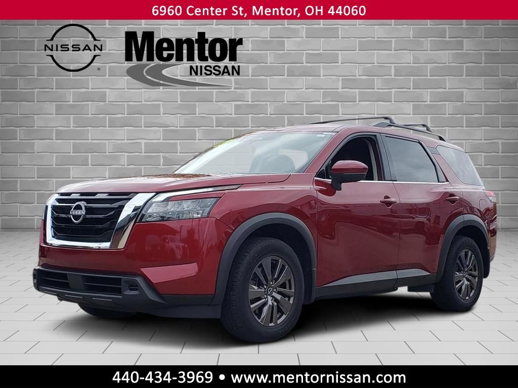 2023 Nissan Pathfinder SV photo 3