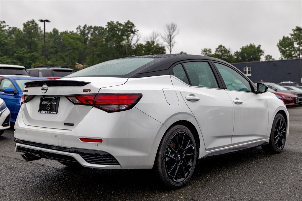 2025 Nissan Sentra SR Midnight Edition photo 5