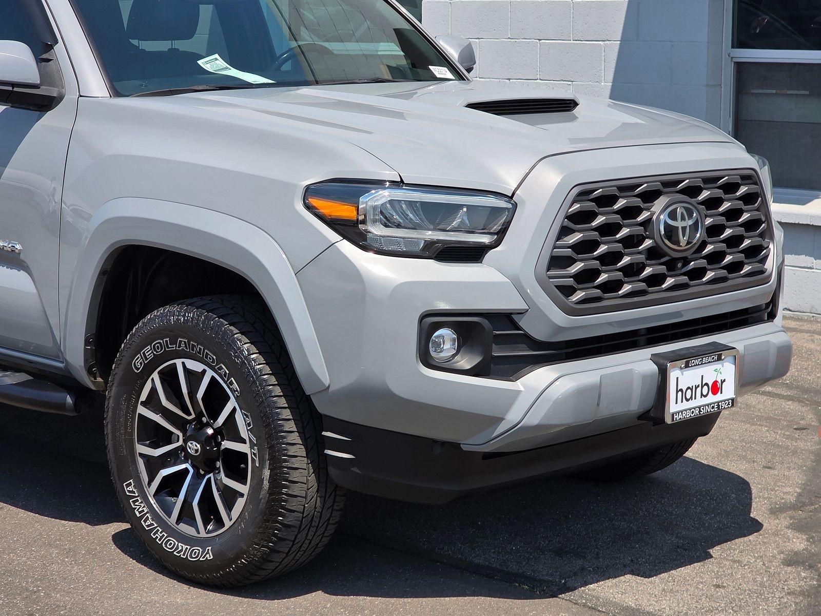 2021 Toyota Tacoma TRD Sport V6 photo 3