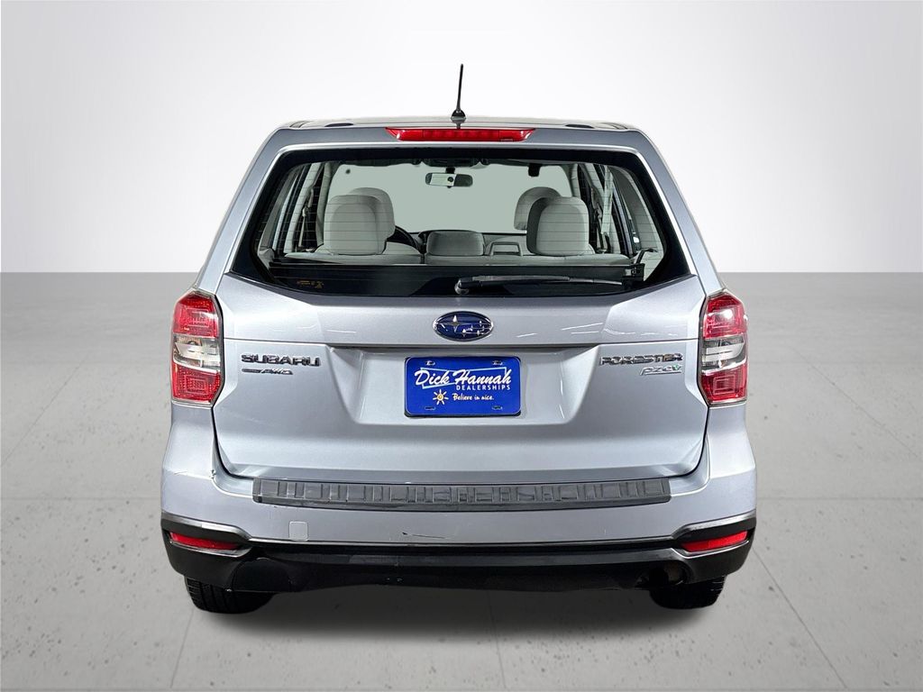2014 Subaru Forester 2.5i photo 7