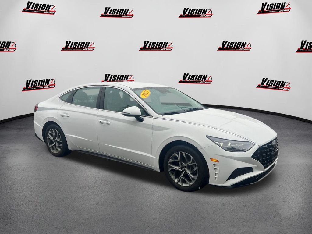 2023 Hyundai Sonata SEL photo 3