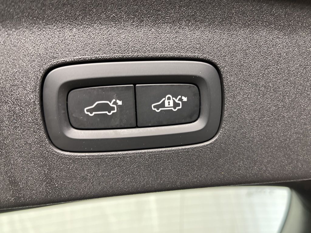 2022 Polestar PS2 e-AWD photo 28