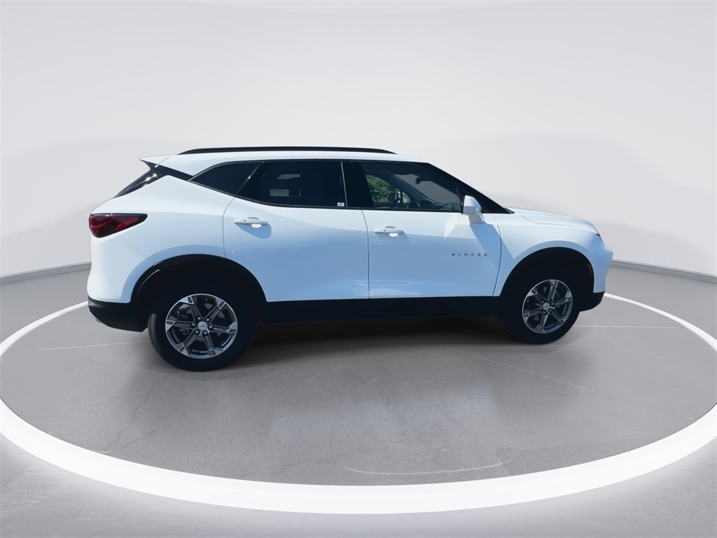 2023 Chevrolet Blazer 2LT photo 9