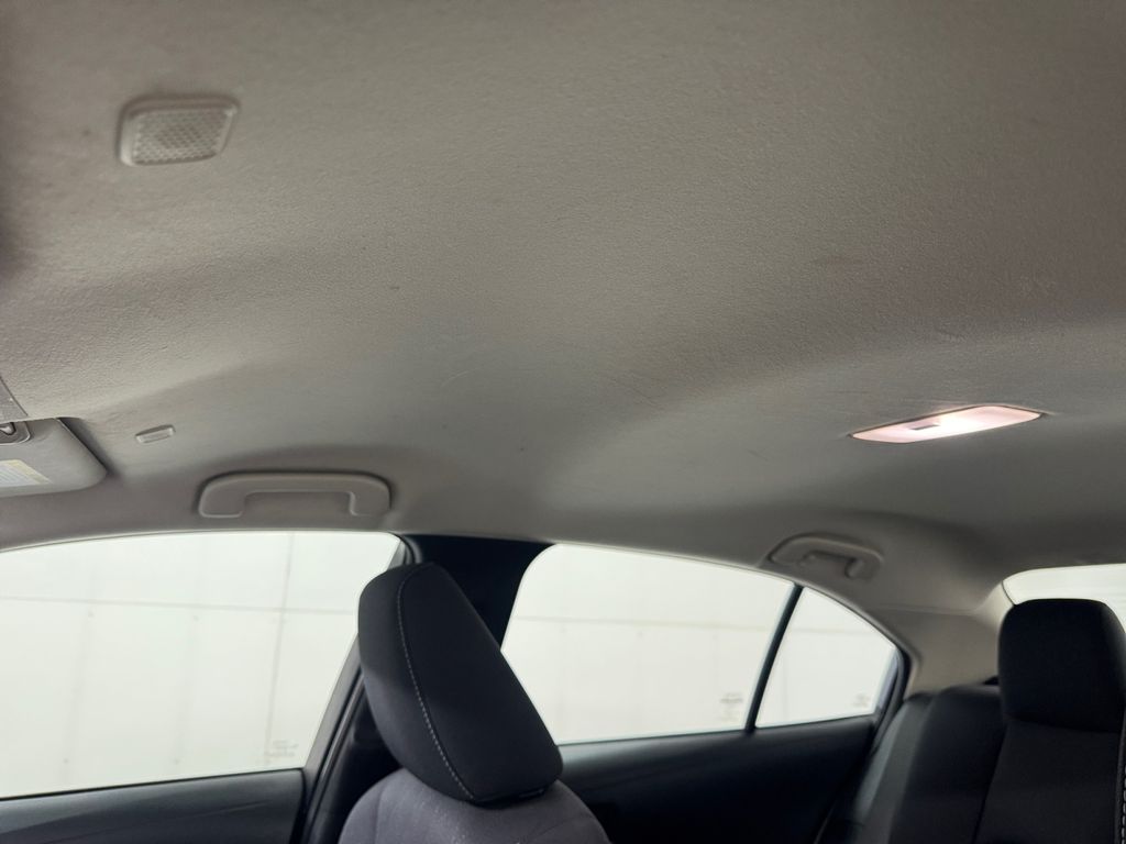 2023 Toyota Corolla LE photo 23