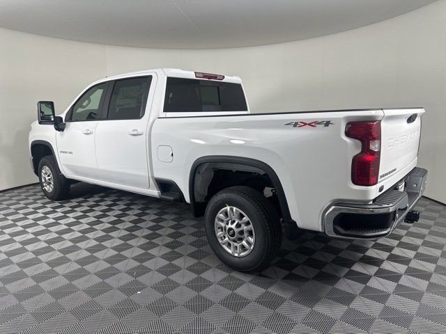 2026 Chevrolet Silverado 2500HD LT photo 4