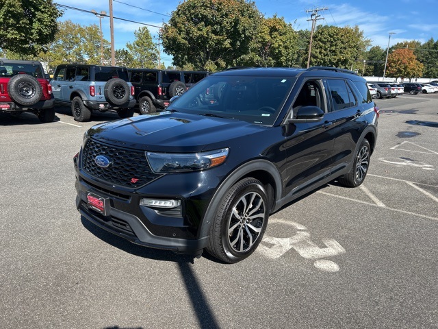 2020 Ford Explorer ST photo 3