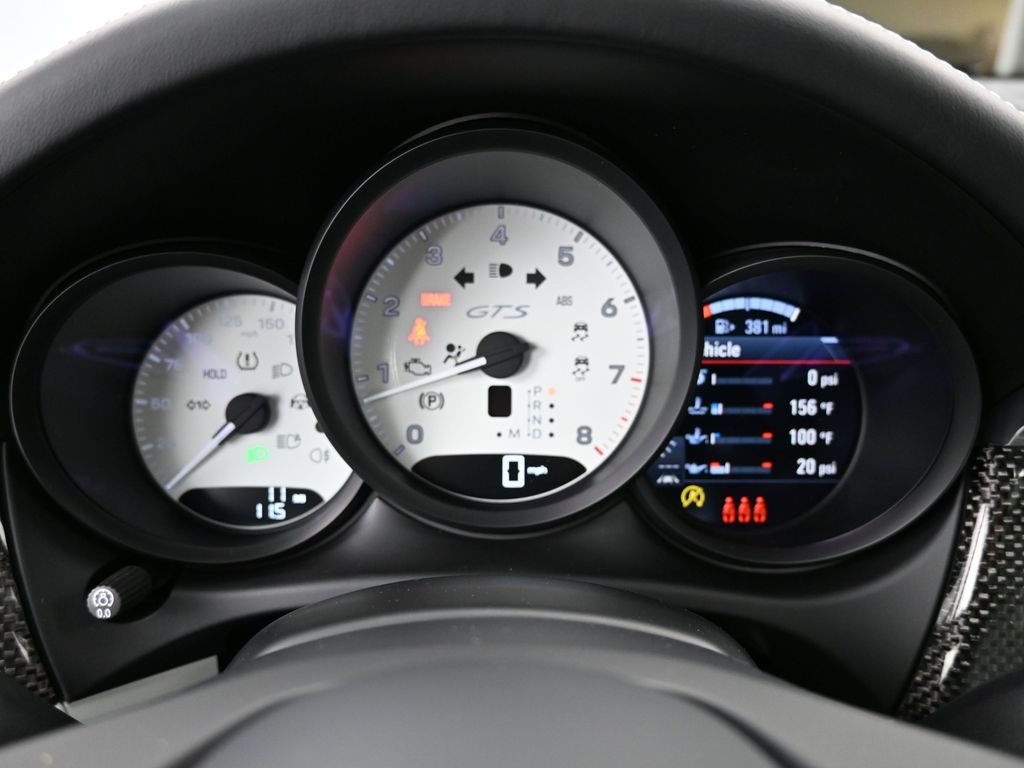 2026 Porsche Macan GTS photo 22