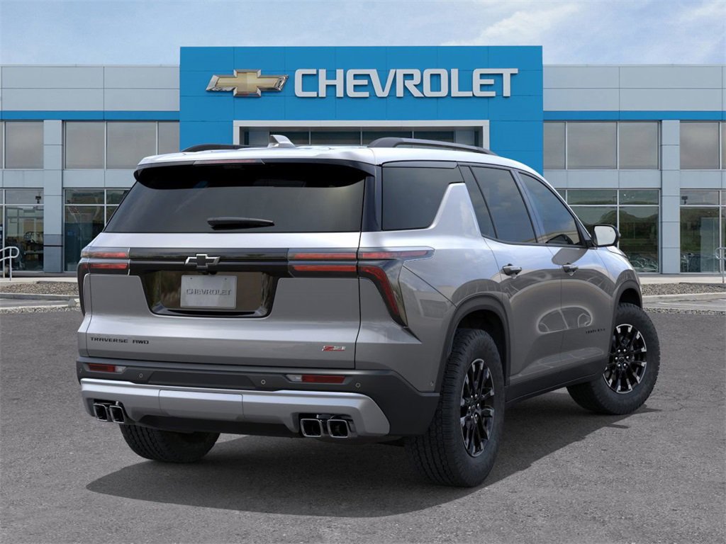 2026 Chevrolet Traverse Z71 photo 2