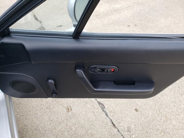 1991 Mazda MX-5 Miata Miata Base photo 15