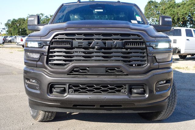 2025 Ram 3500 Big Horn photo 3