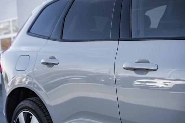 2025 Volvo XC60 Hybrid T8 Plus photo 15