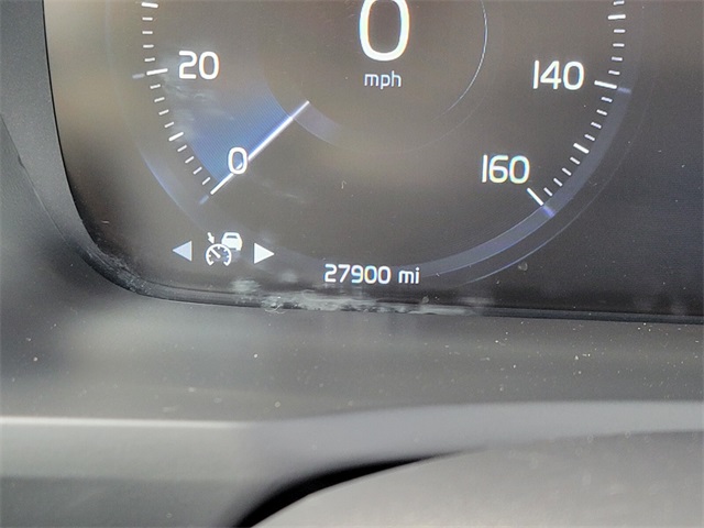 2022 Volvo XC90 Momentum photo 30