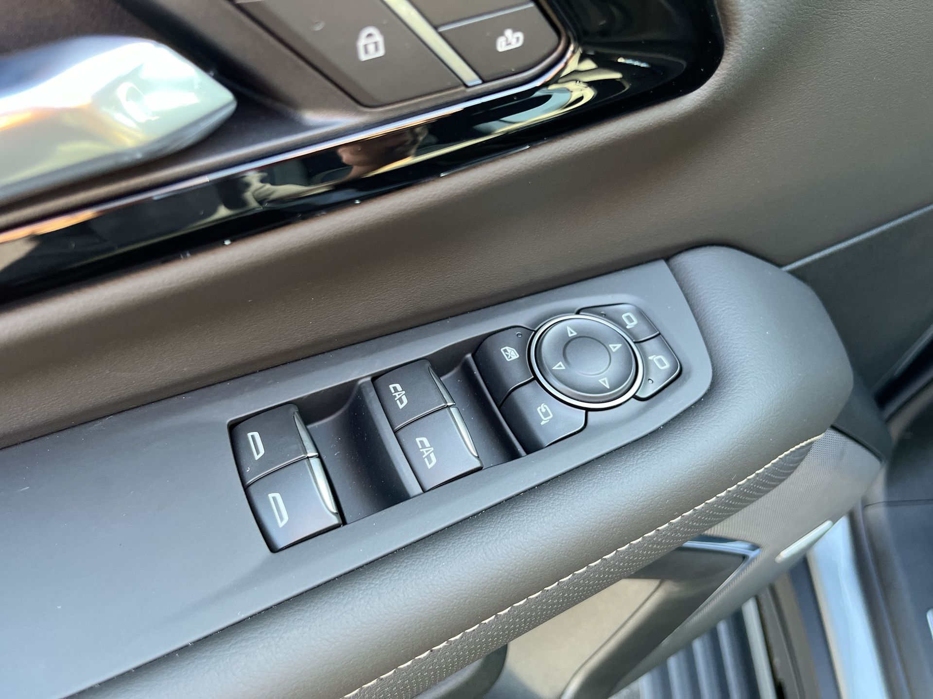 2025 Chevrolet Tahoe Premier photo 22