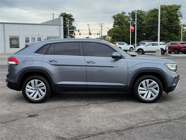 2022 Volkswagen Atlas Cross Sport V6 SE Technology photo 4