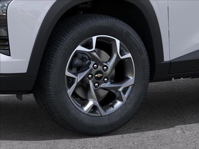 2025 Chevrolet Trax LT photo 8
