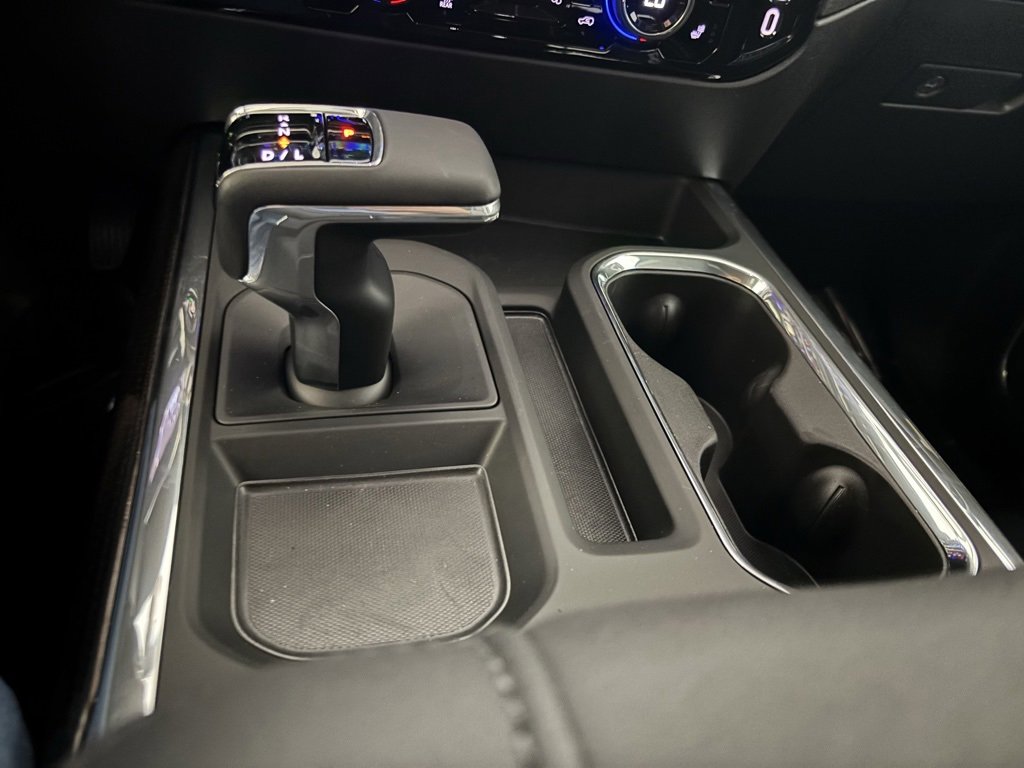 2025 Chevrolet Silverado 1500 LT photo 12
