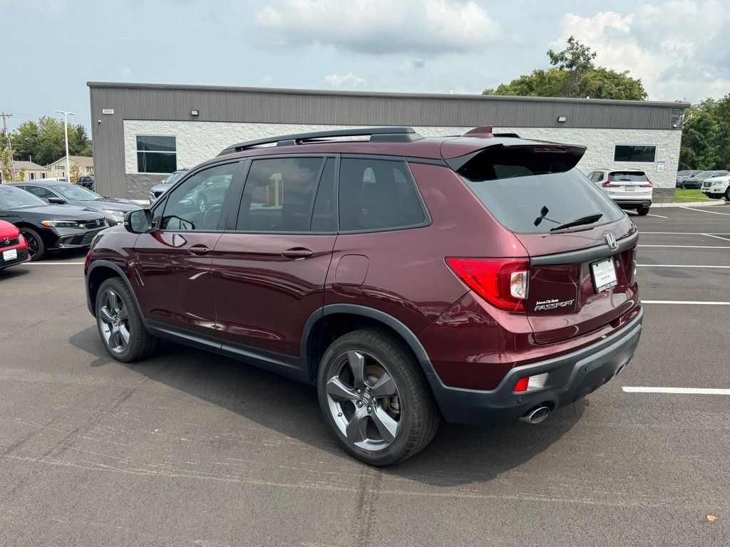 2021 Honda Passport Touring photo 2