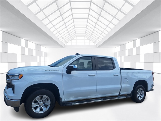 2024 Chevrolet Silverado 1500 LT's photo