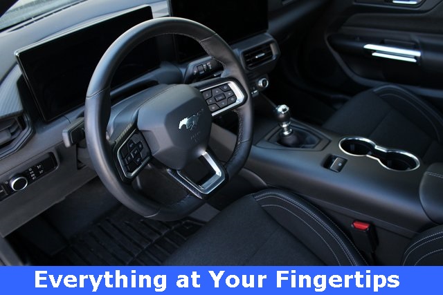 2024 Ford Mustang GT photo 2