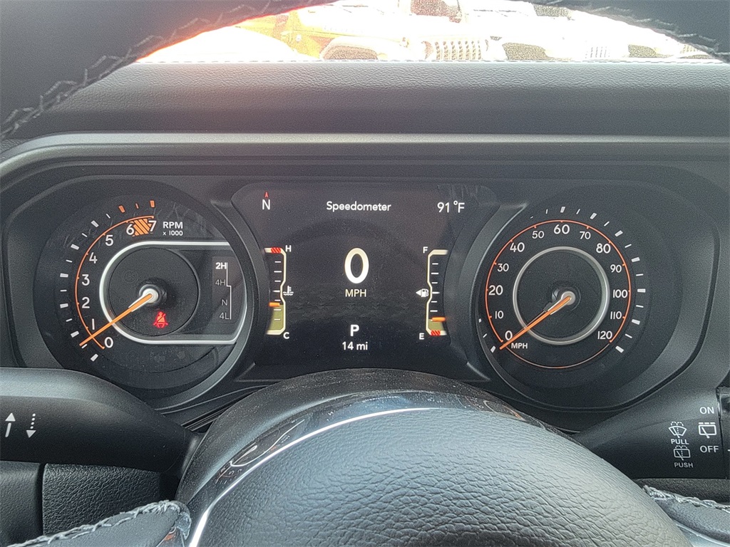 2025 Jeep Wrangler Sahara photo 21