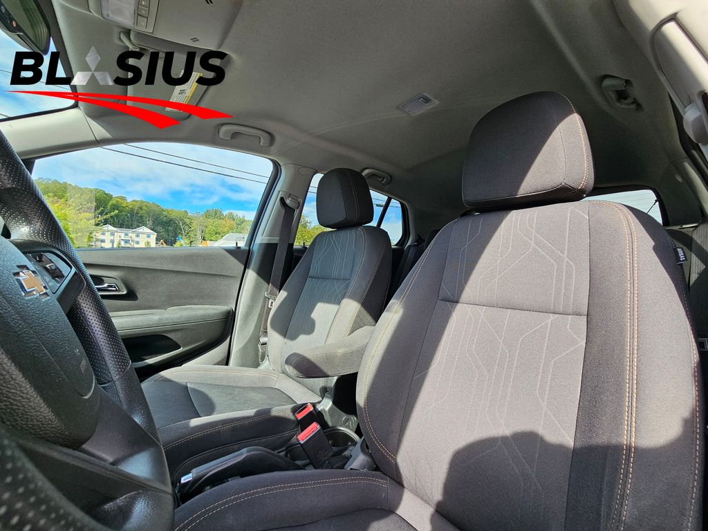 2018 Chevrolet Trax LT photo 8