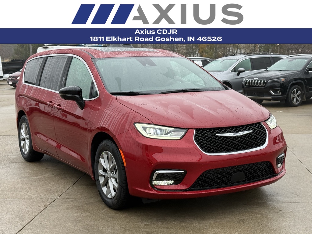 2026 Chrysler Pacifica Limited's photo