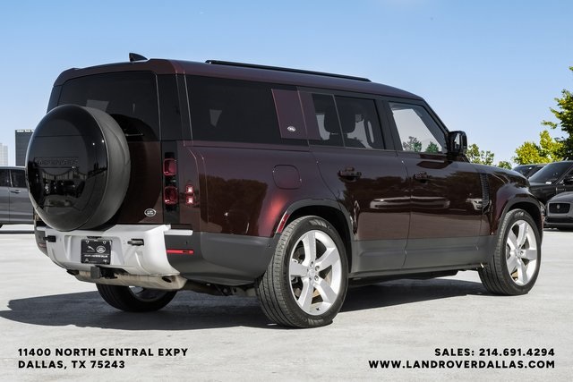 2023 Land Rover Defender 130 First Edition photo 4