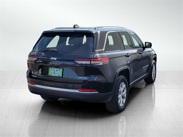 2023 Jeep Grand Cherokee Limited photo 3