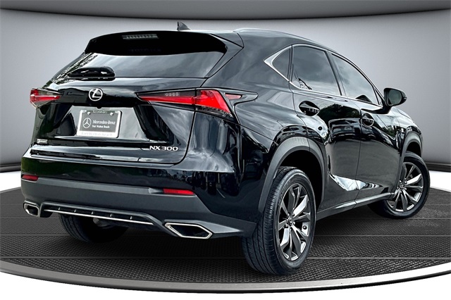 2021 Lexus NX 300 F SPORT photo 6