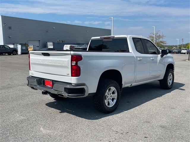 2019 Chevrolet Silverado 1500 LT photo 3