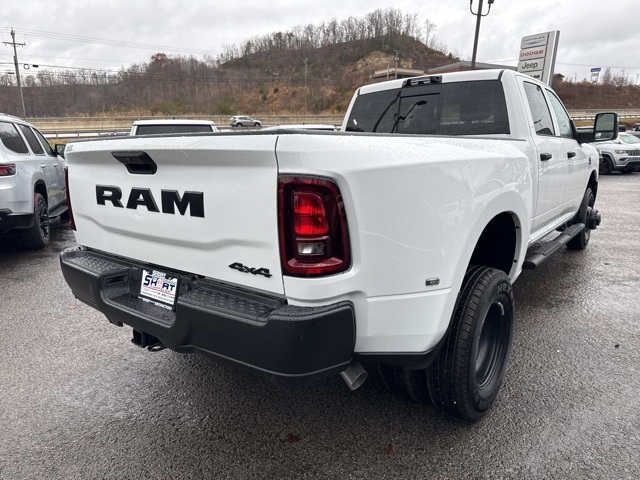 2026 Ram 3500 Tradesman photo 2