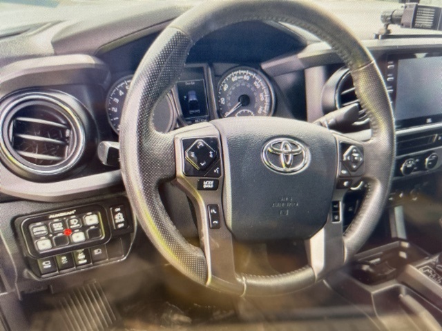 2020 Toyota Tacoma TRD Pro photo 3