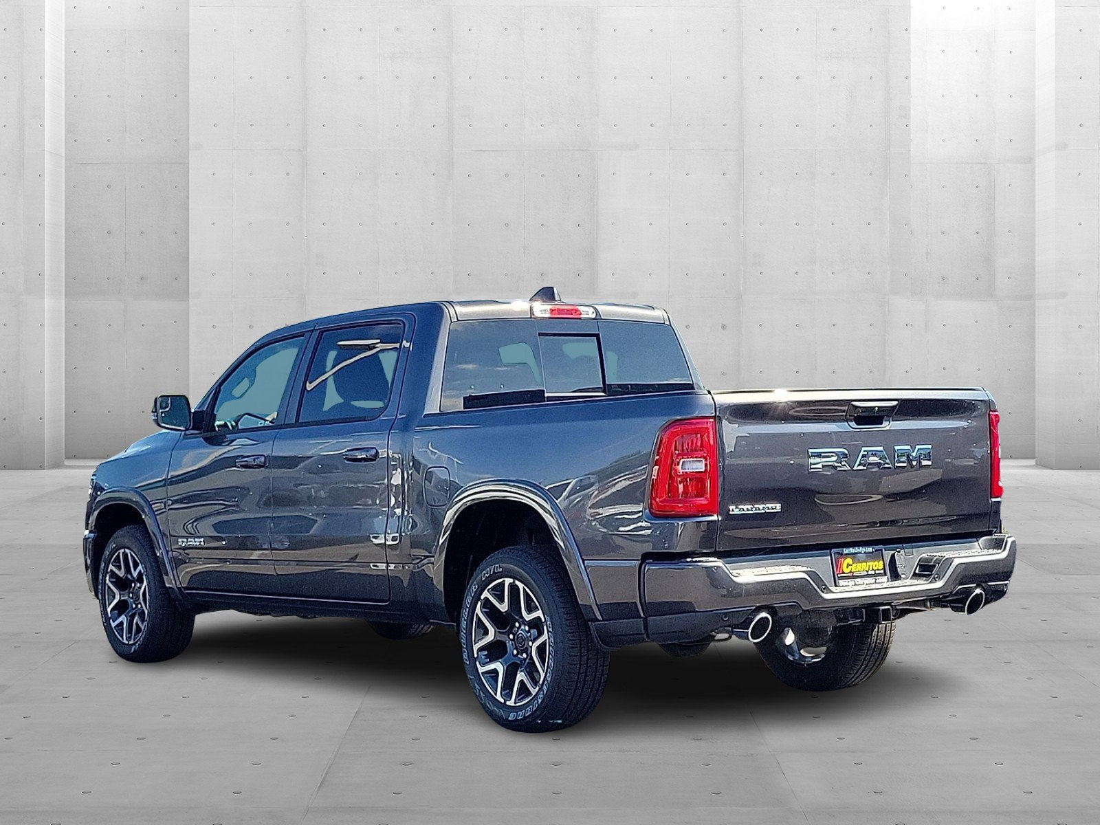 2025 Ram 1500 Laramie photo 2