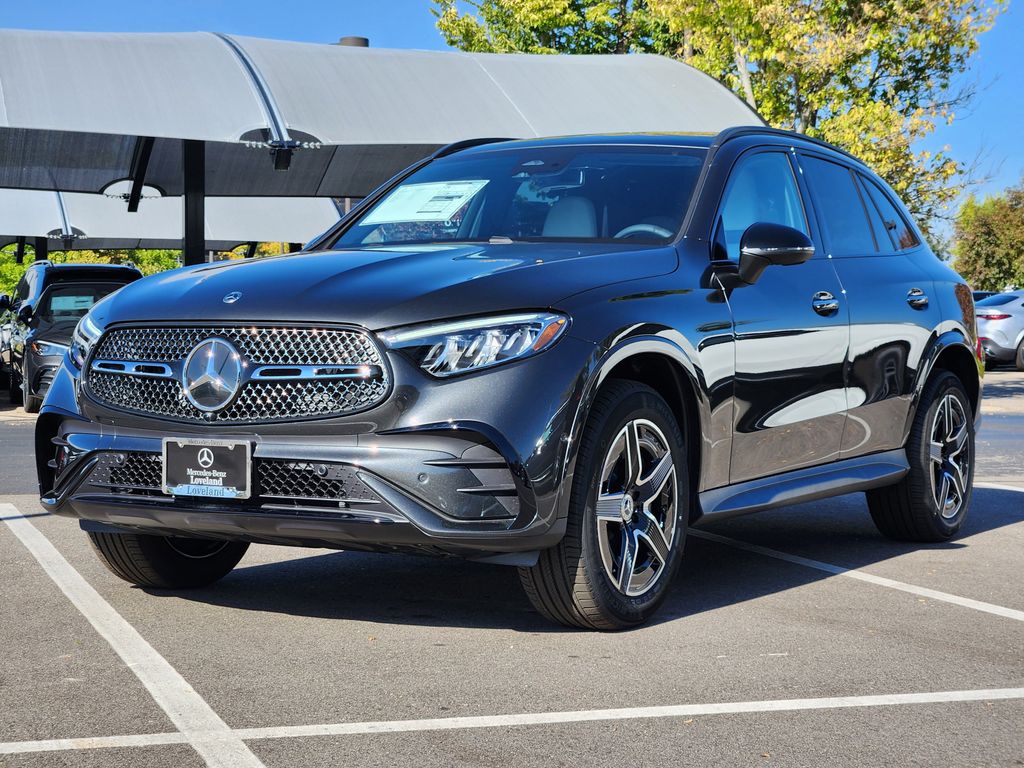 2026 Mercedes Benz GLC 300 4MATIC photo 4
