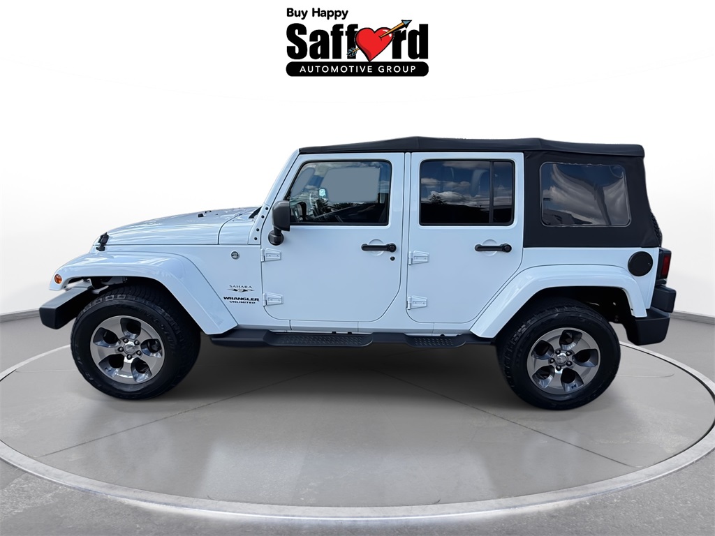 2017 Jeep Wrangler Unlimited Sahara photo 5