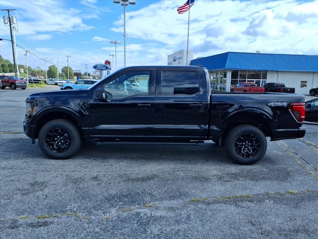 2025 Ford F-150 XLT photo 2