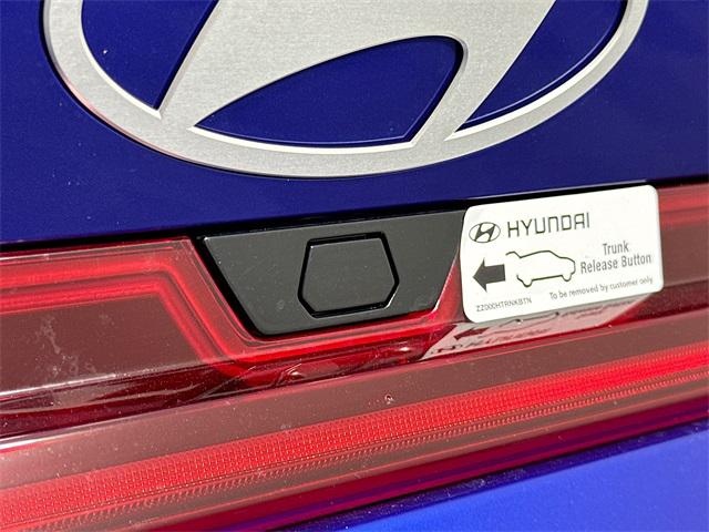 2025 Hyundai Elantra SEL Convenience photo 33
