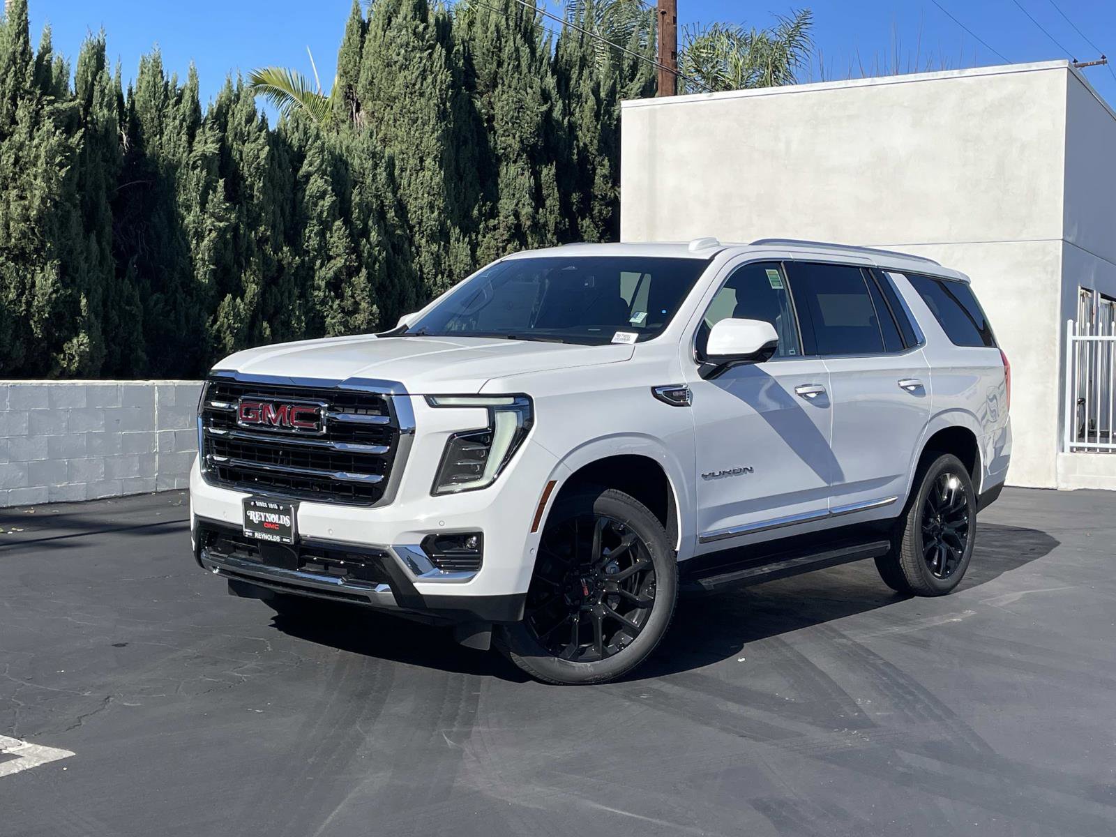 2026 GMC Yukon Elevation's photo