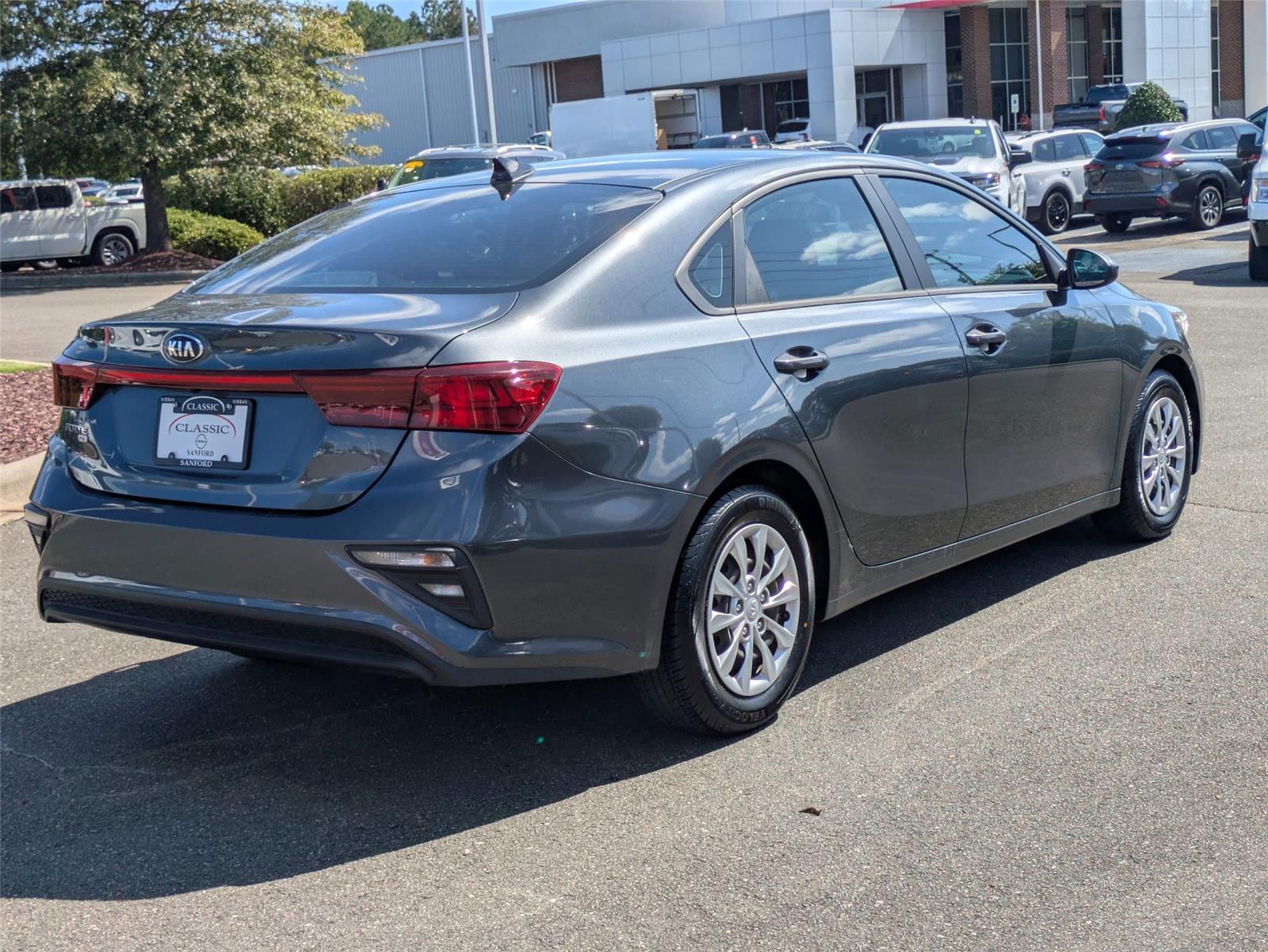 2021 Kia Forte FE photo 4