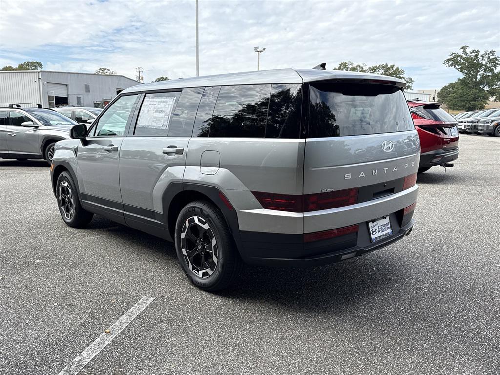 2026 Hyundai Santa Fe SE photo 5
