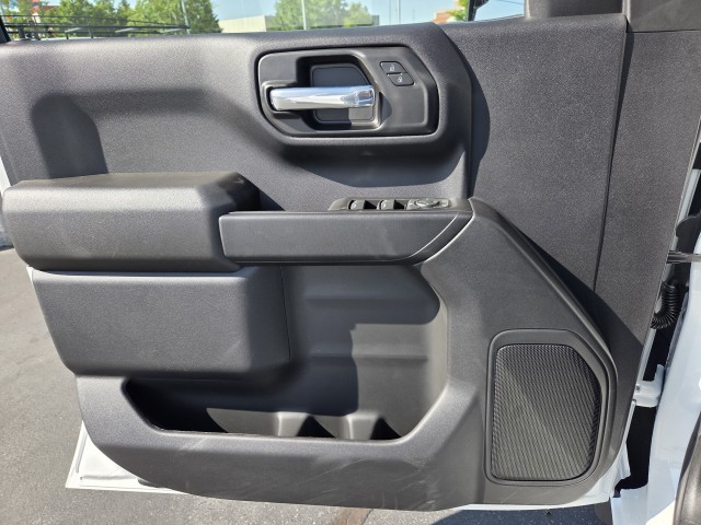 2026 Chevrolet Silverado 1500 Custom photo 10