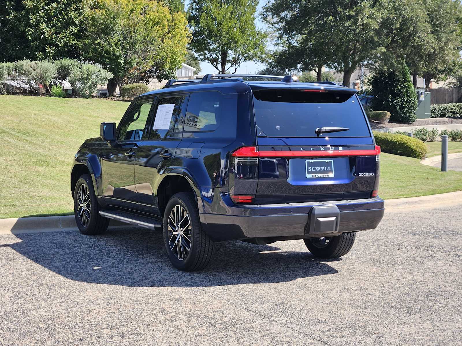 2025 Lexus GX 550 Premium photo 3
