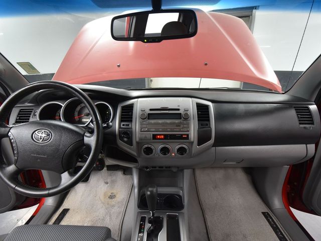 2011 Toyota Tacoma Base photo 18