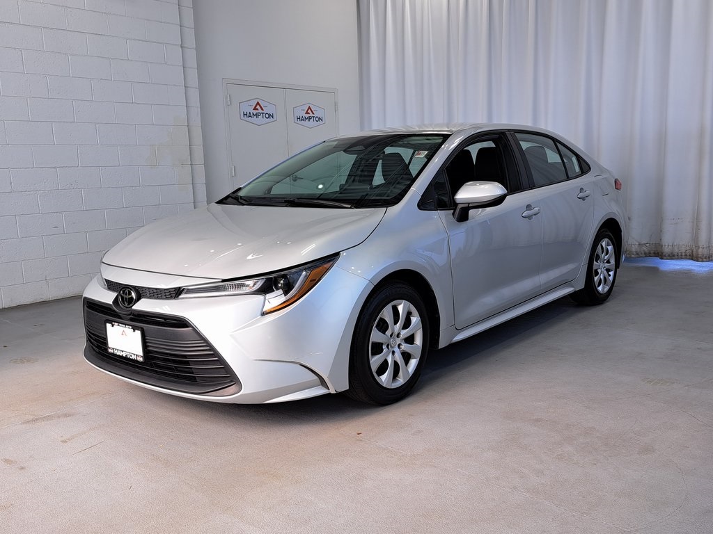 2024 Toyota Corolla LE photo 2