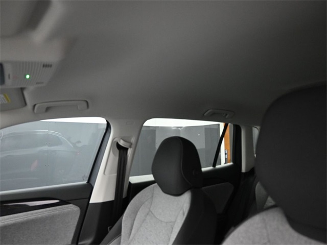 2025 Volkswagen Tiguan S photo 2