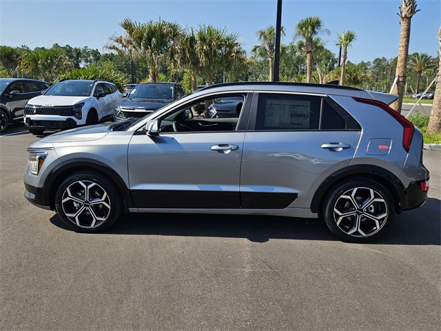 2025 Kia Niro EX Touring photo 3