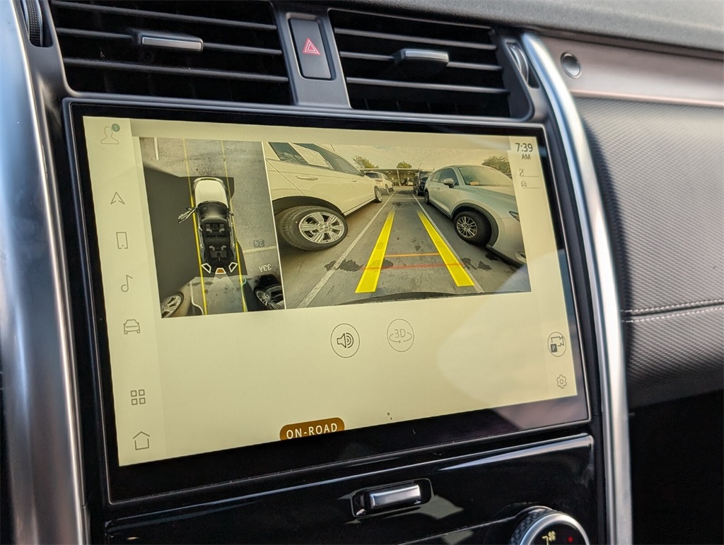 2023 Land Rover Discovery S R-Dynamic photo 21